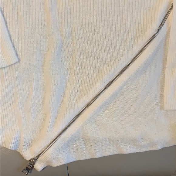 Bar lll Women’s Ivory Zipper Trim Sweater - Picture 3 of 8